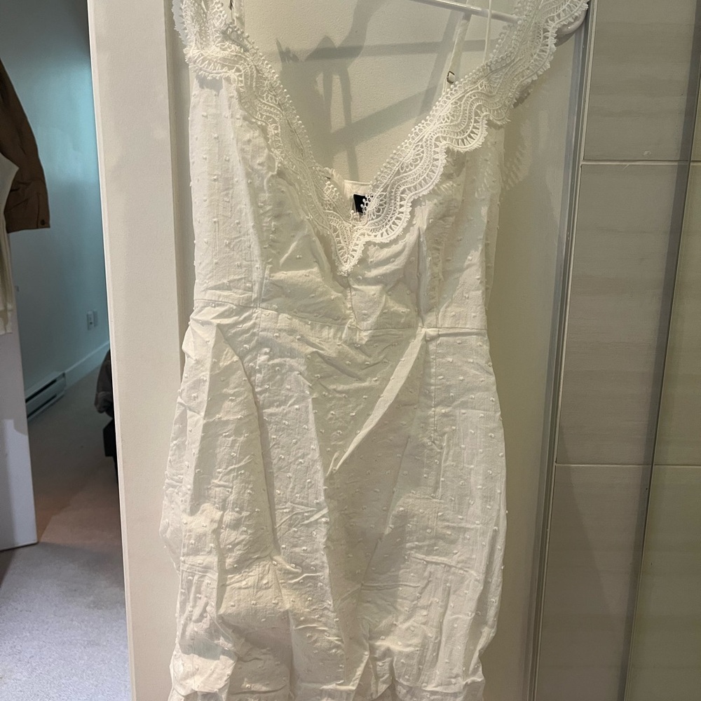 Elegant White Lace Trim dress